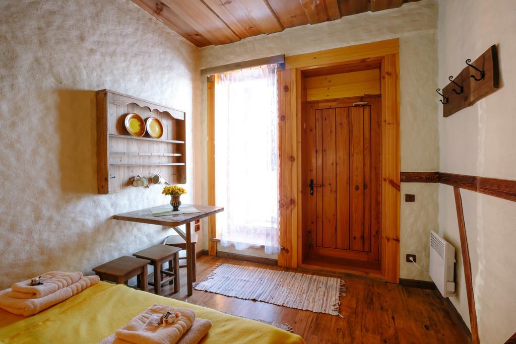 Guest House And Camping Jūrkalne エクステリア 写真