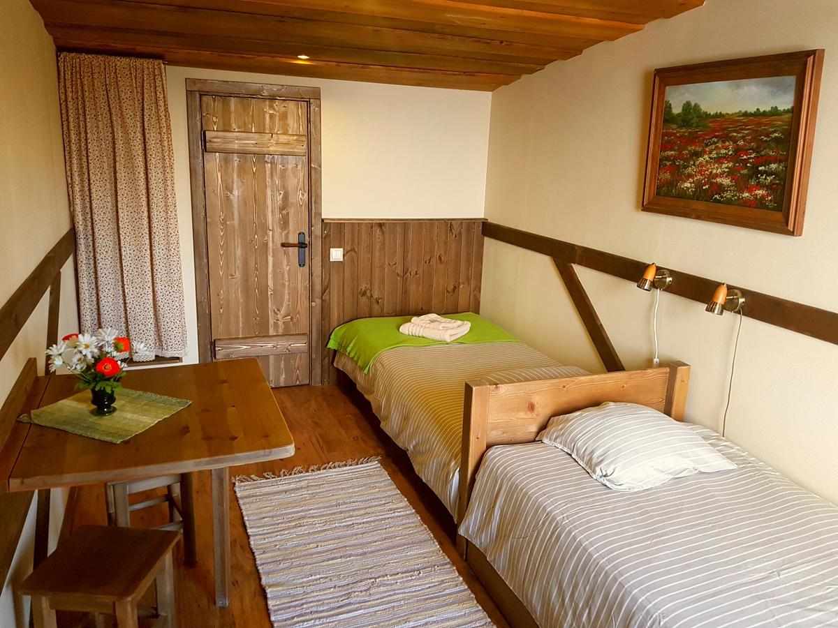Guest House And Camping Jūrkalne エクステリア 写真